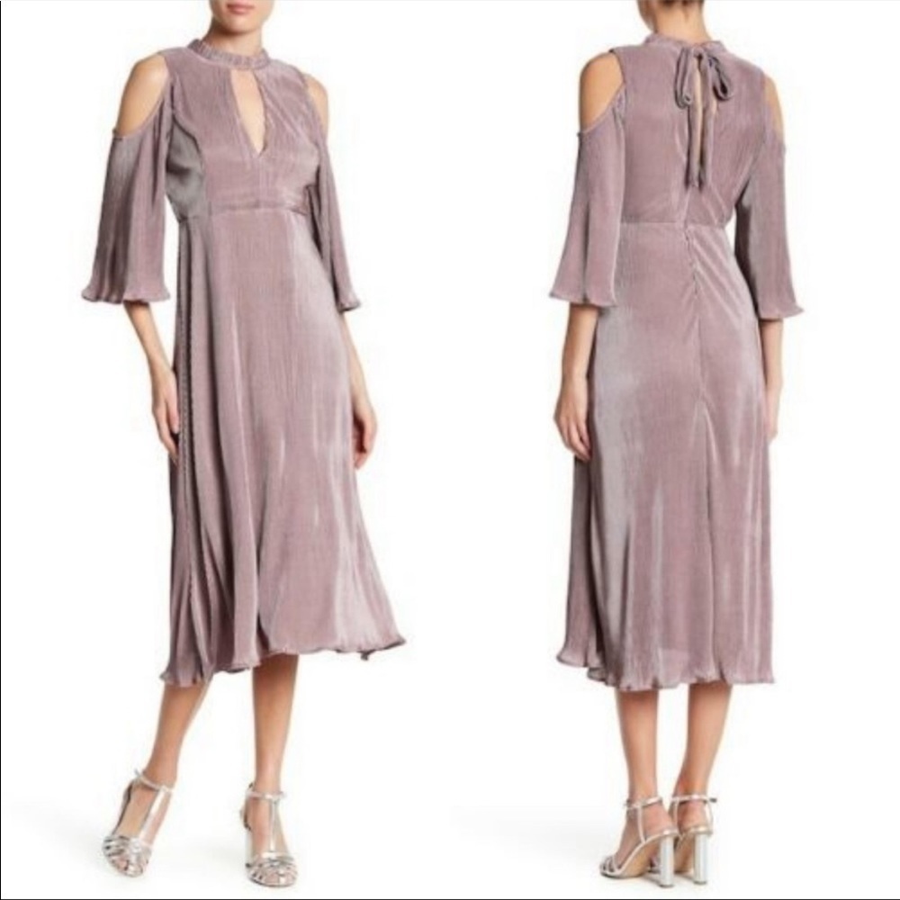 Lush Pleated Cold Shoulder Midi Dress Dusty Purple Lilac Small NWT